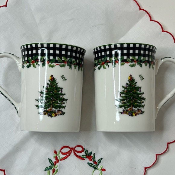 Spode 2024 Annual Christmas Tree Mug Set of 2 collectible with black checks 12oz - Picture 7 of 8